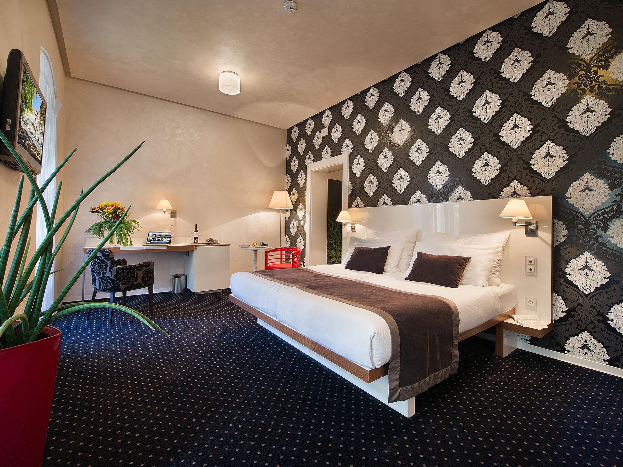 Ea Hotel Tereziansky Dvur Hradec Králové المظهر الخارجي الصورة