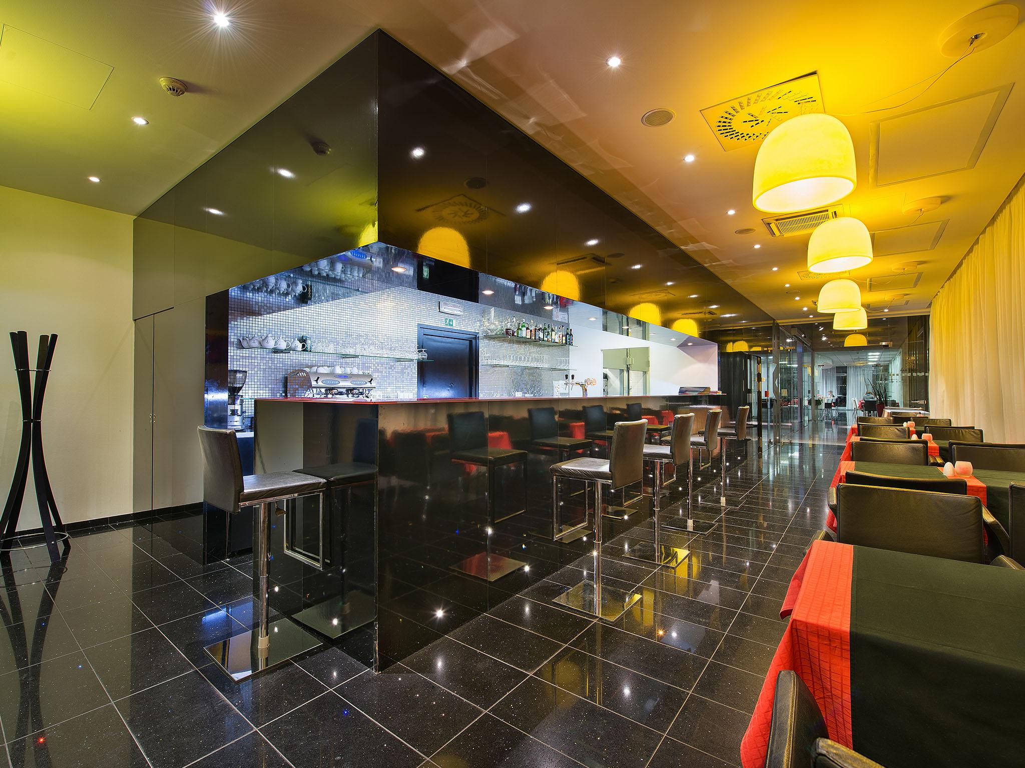 Ea Hotel Tereziansky Dvur Hradec Králové المظهر الخارجي الصورة
