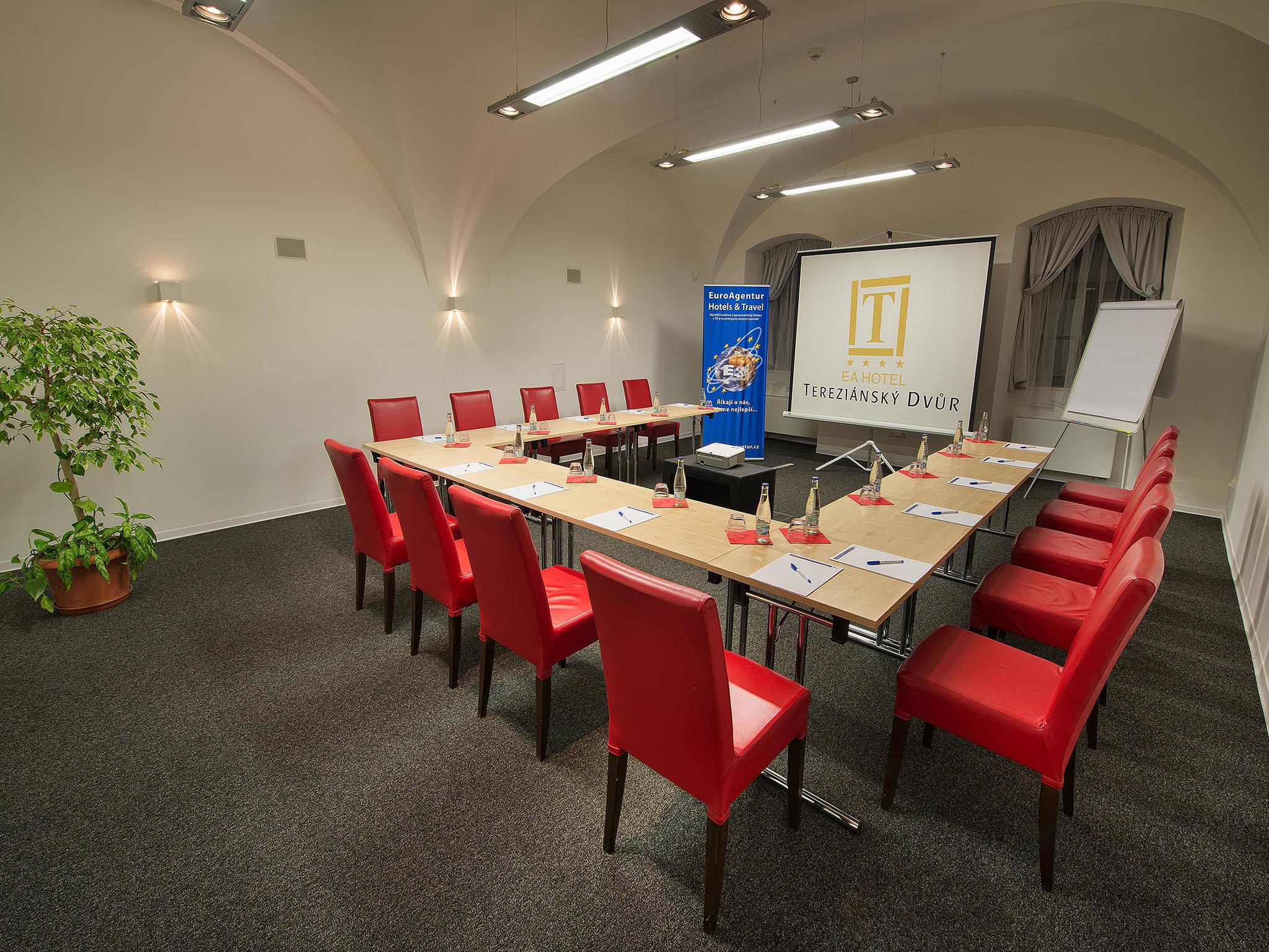 Ea Hotel Tereziansky Dvur Hradec Králové المظهر الخارجي الصورة