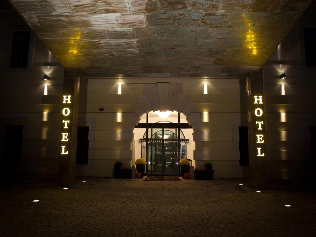 Ea Hotel Tereziansky Dvur Hradec Králové المظهر الخارجي الصورة