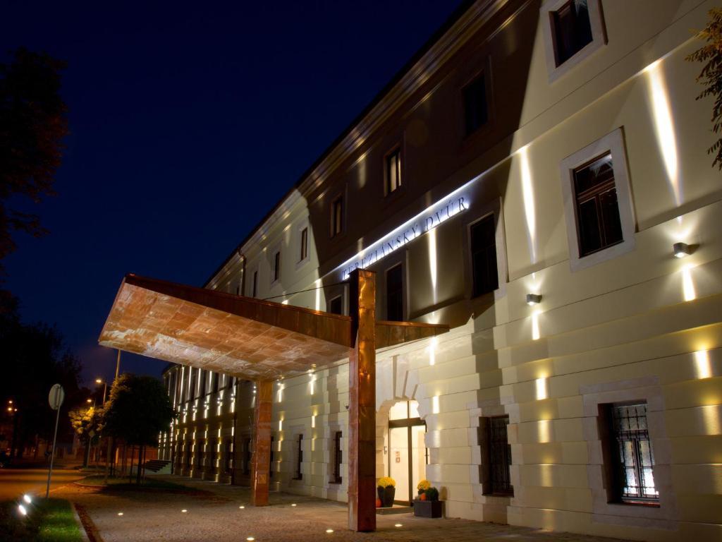 Ea Hotel Tereziansky Dvur Hradec Králové المظهر الخارجي الصورة