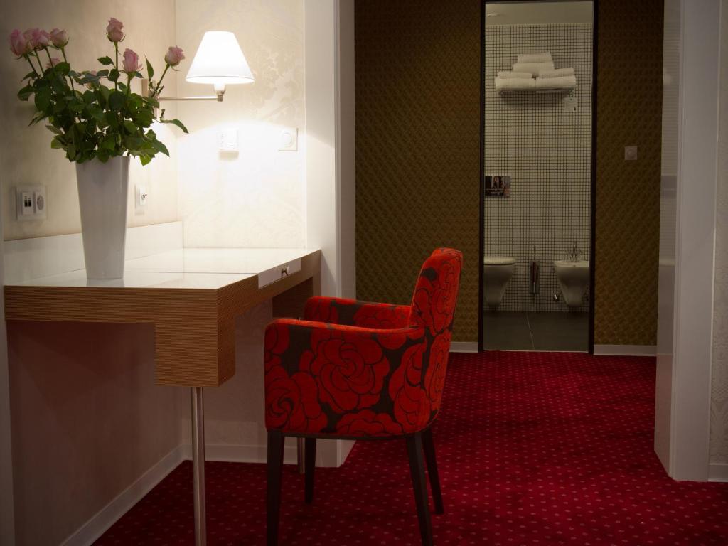 Ea Hotel Tereziansky Dvur Hradec Králové المظهر الخارجي الصورة