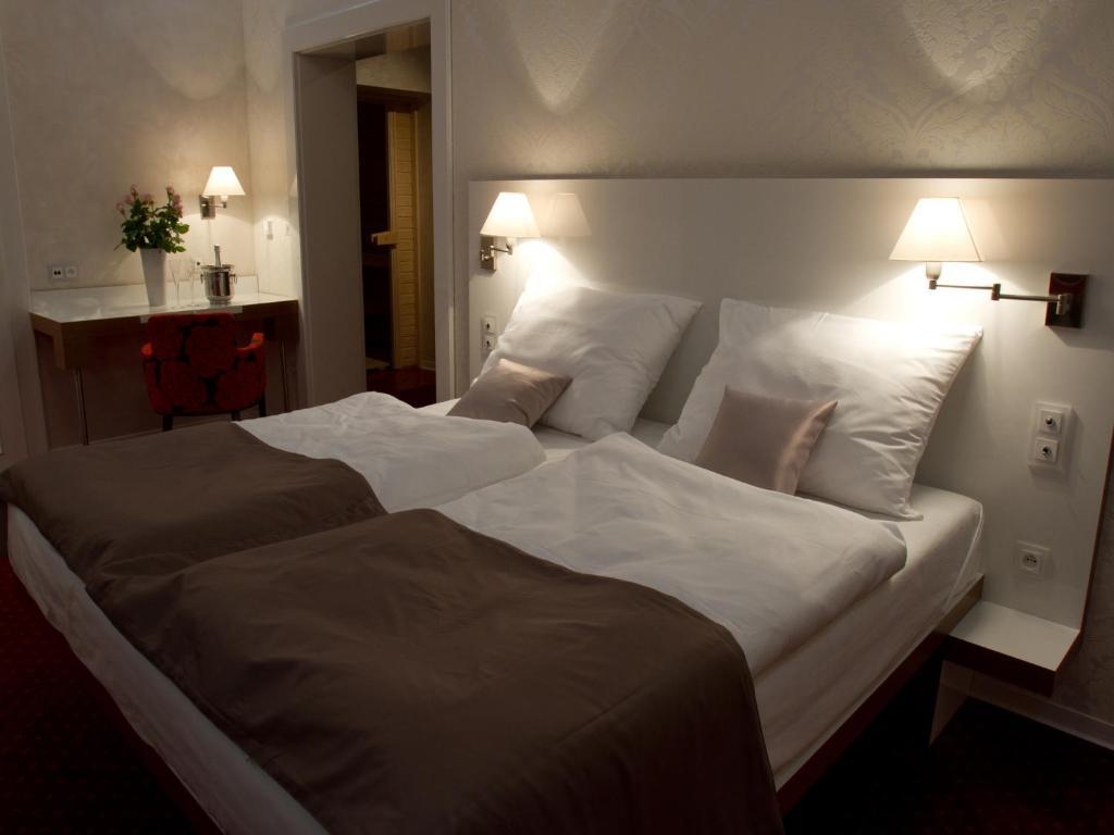Ea Hotel Tereziansky Dvur Hradec Králové المظهر الخارجي الصورة